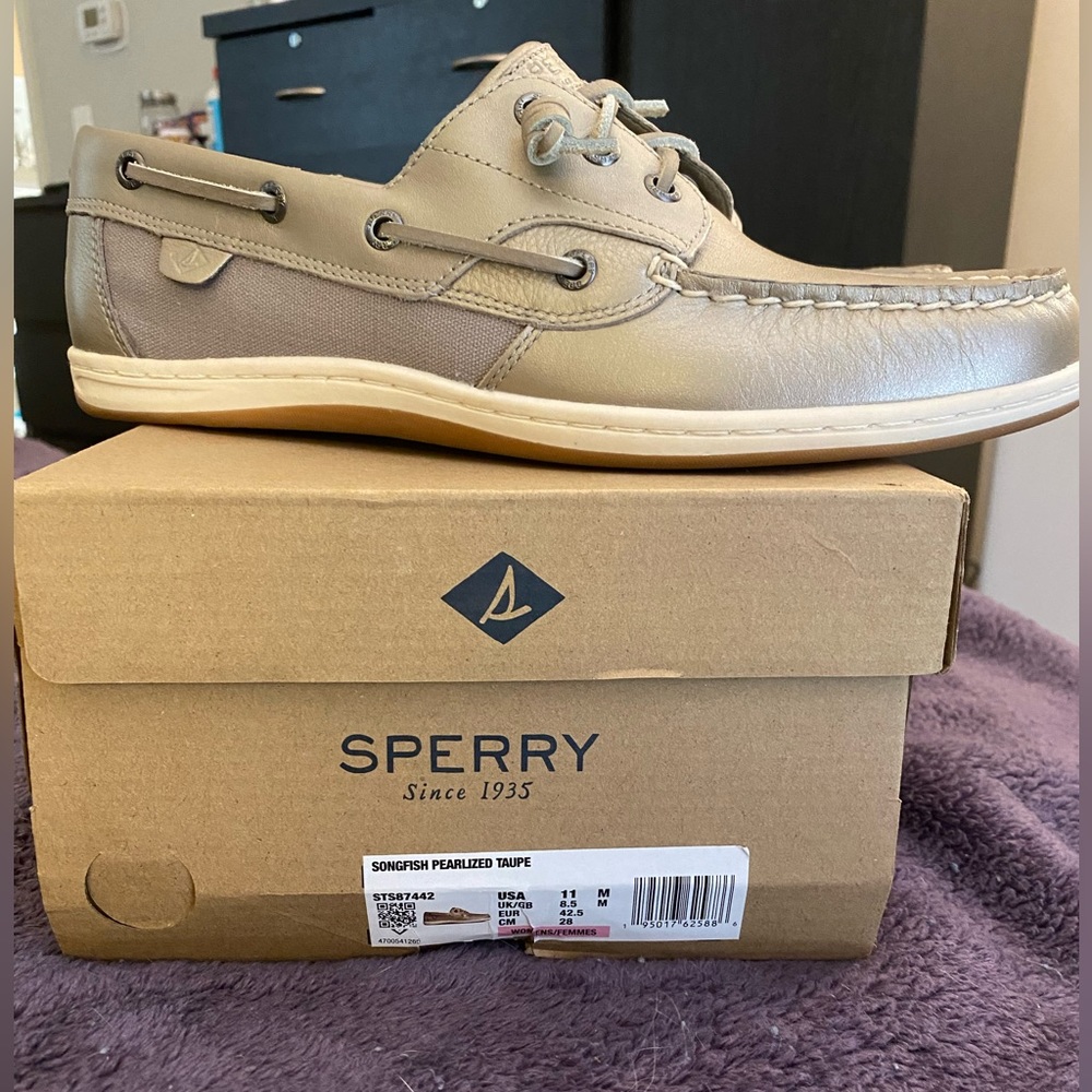 Women’s Sperry Topsider Boat Shoes